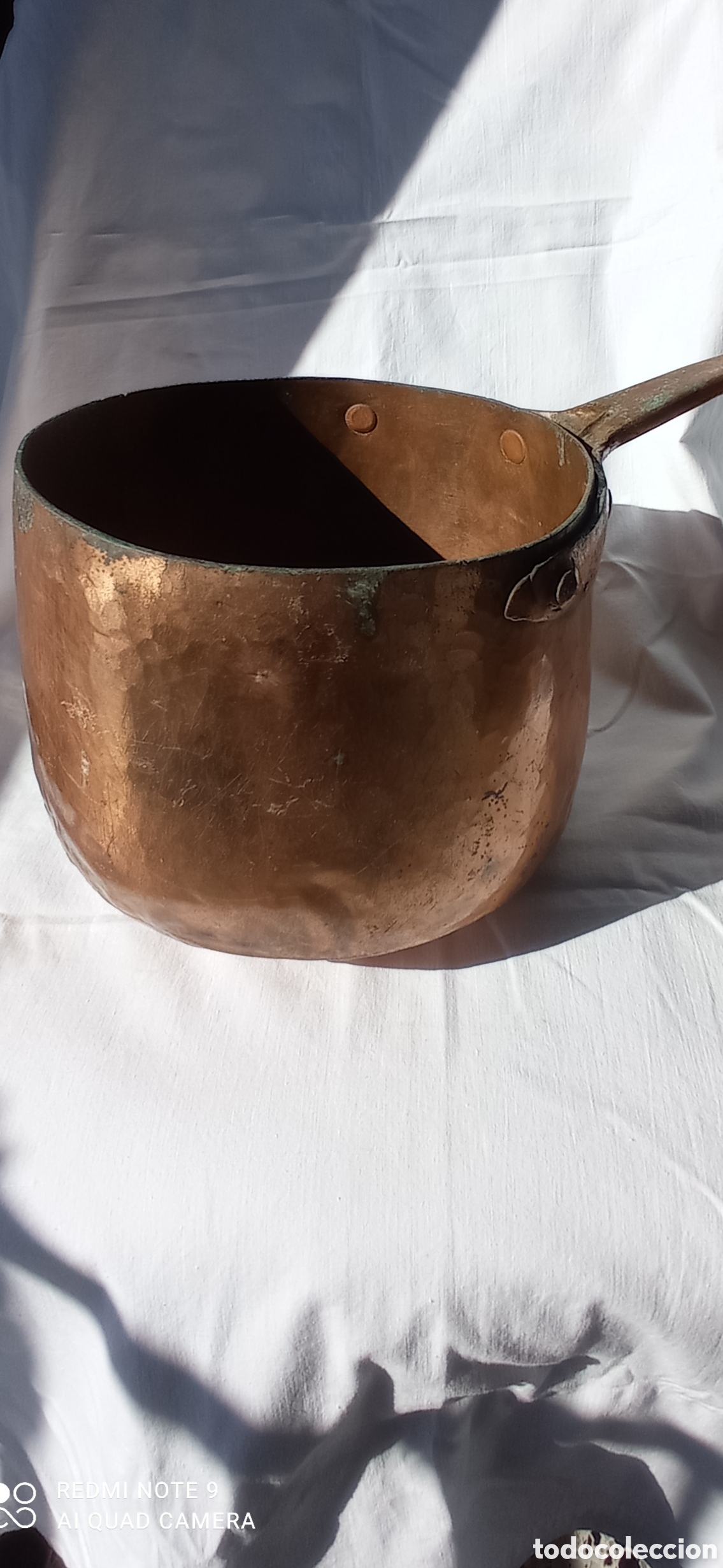Antig&uuml;edades: Antigua gran olla de cobre - Foto 1