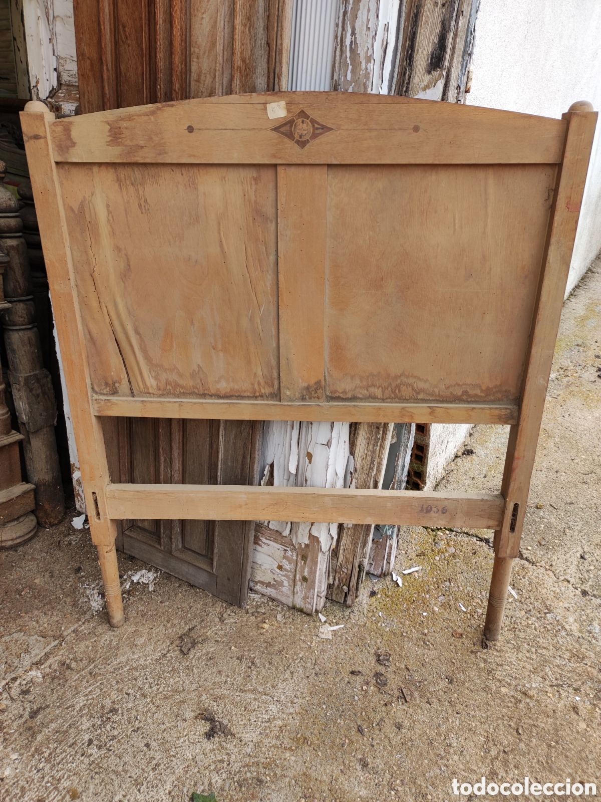 Antig&uuml;edades: Cabecero de cama para restaurar - Foto 1