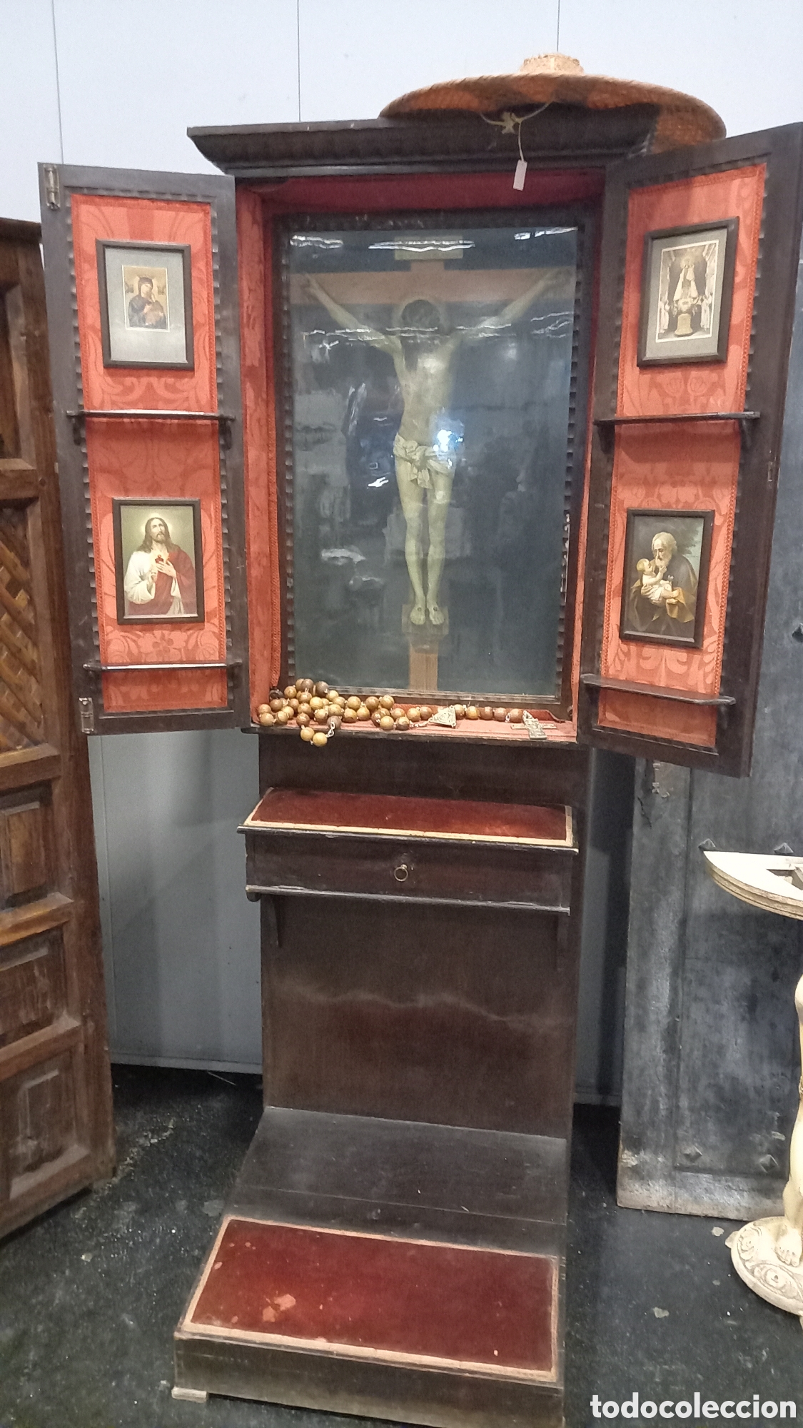 Antig&uuml;edades: Reclinatorio - Foto 1