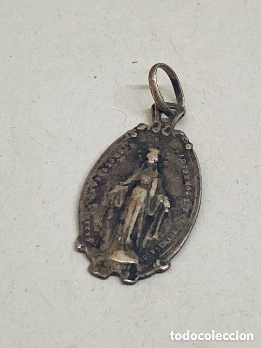 Antig&uuml;edades: Medalla de plata religiosa - Foto 1