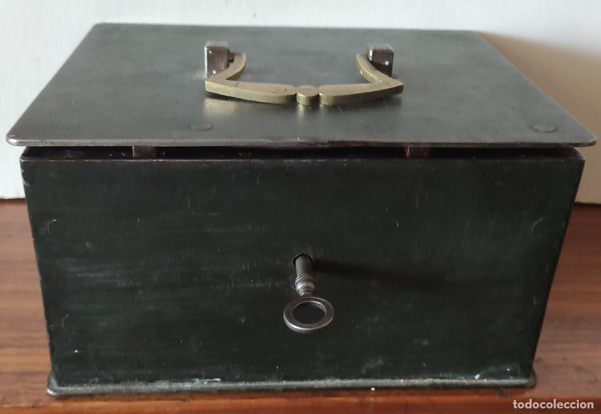 solida caja de caudales antigua llave hueca caj - Compra venta en