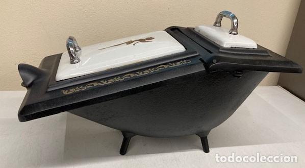 Antig&uuml;edades: Carbonera de hierro esmaltada blanca - Foto 6