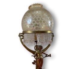 Antigüedades: LAMPARA DE MESA ART NOVEAU. BRONCE DORADO AL OR MOLU. FRANCIA. SIGLO XIX-XX