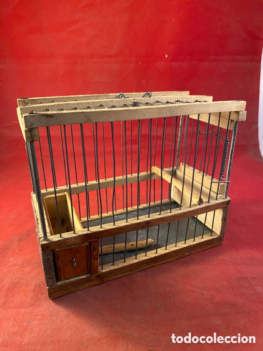 Antig&uuml;edades: Peque&ntilde;a jaula pajarera de madera - Foto 1
