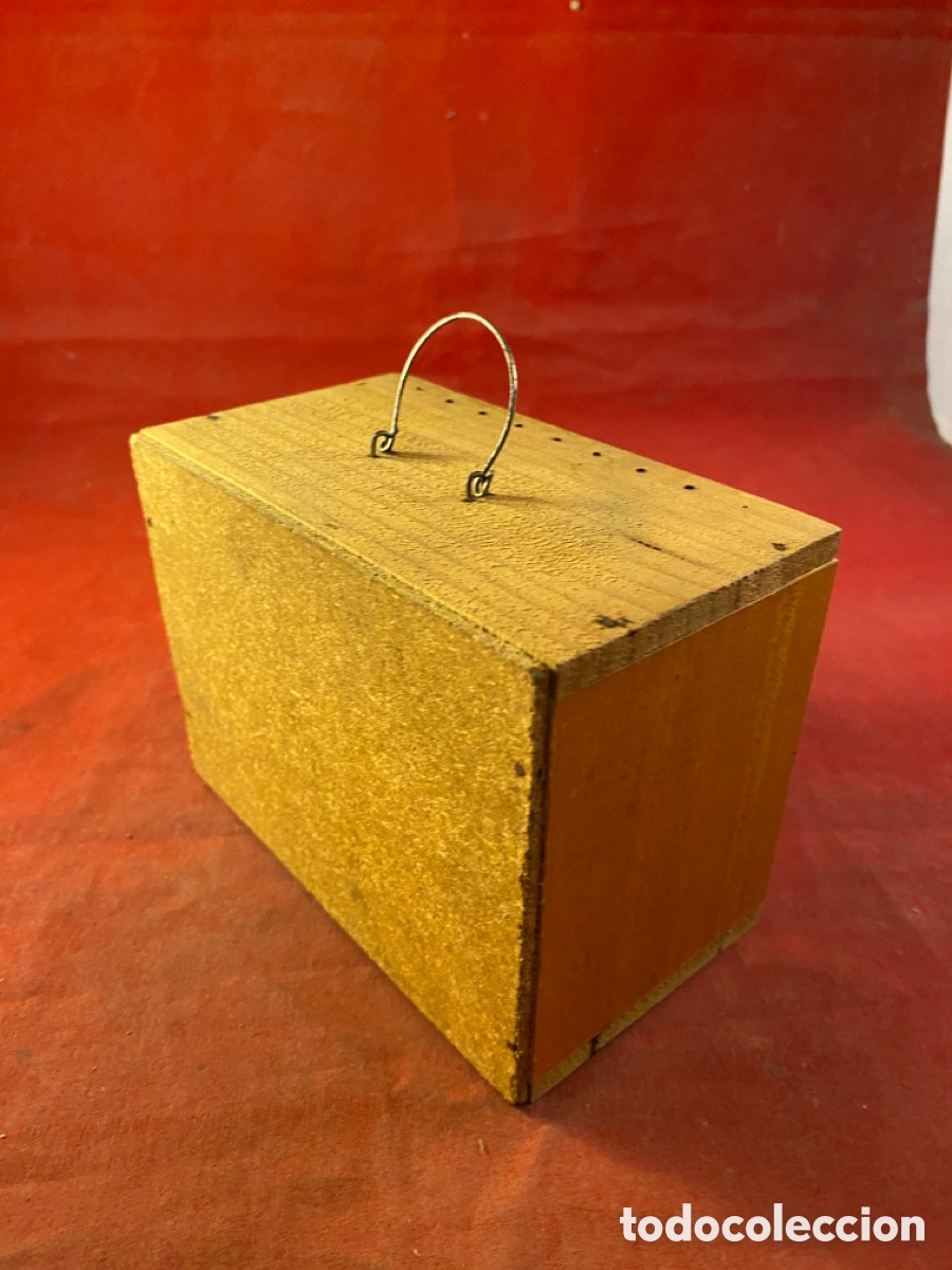 Antig&uuml;edades: Peque&ntilde;a jaula de madera - Foto 2