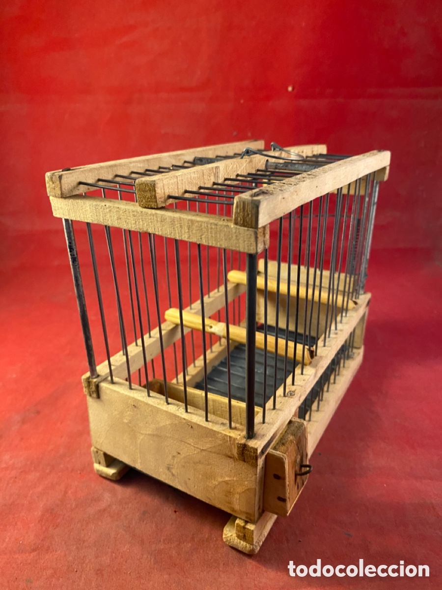Antig&uuml;edades: Peque&ntilde;a jaula pajarera de madera - Foto 2