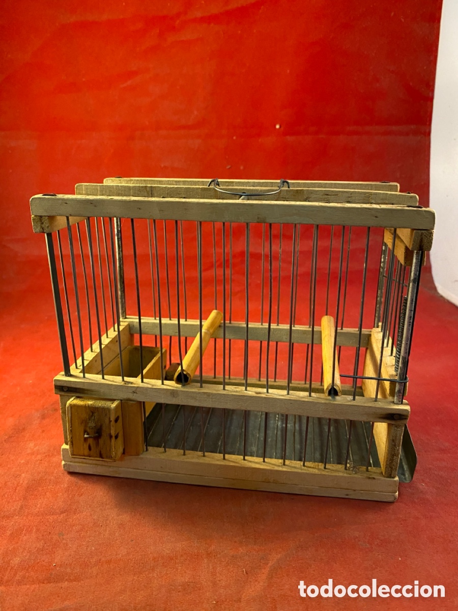 Antig&uuml;edades: Peque&ntilde;a jaula pajarera de madera - Foto 1