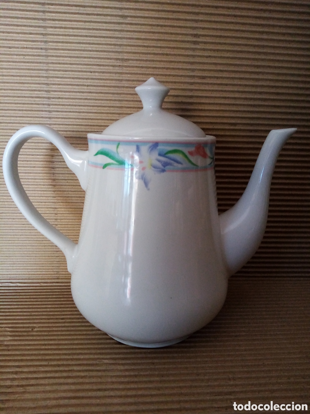 Antig&uuml;edades: Tetera de porcelana - Foto 1