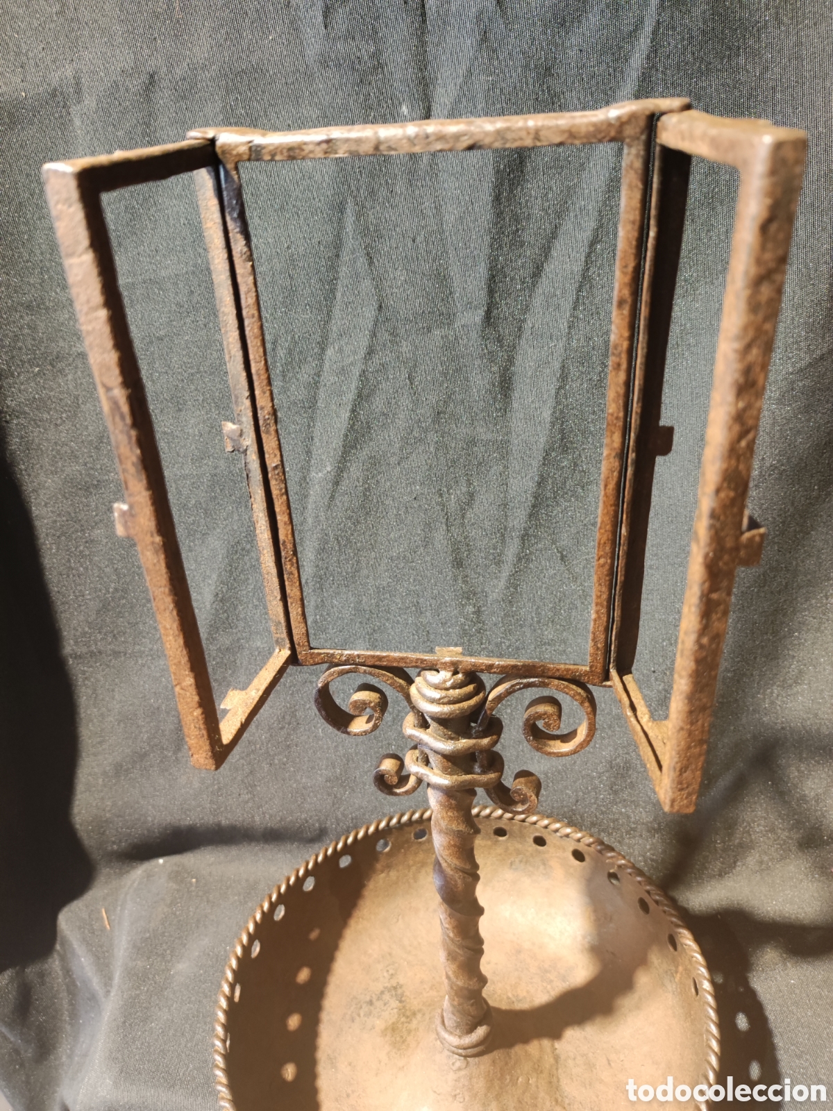 Antig&uuml;edades: Candelabro estilo g&oacute;tico - Foto 3