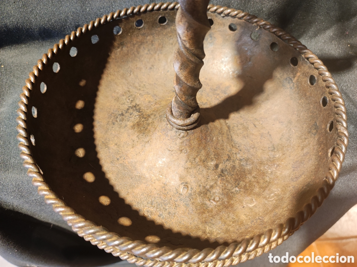 Antig&uuml;edades: Candelabro estilo g&oacute;tico - Foto 4