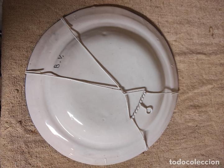 Antig&uuml;edades: plato de manises - Foto 2