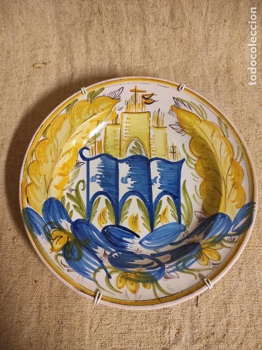 Antig&uuml;edades: plato de manises - Foto 1