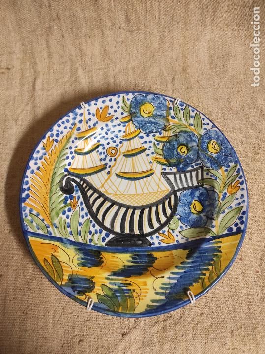 Antig&uuml;edades: plato de manises - Foto 1