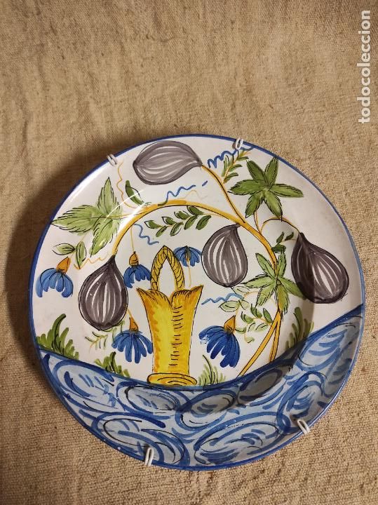 Antig&uuml;edades: plato de manises - Foto 1