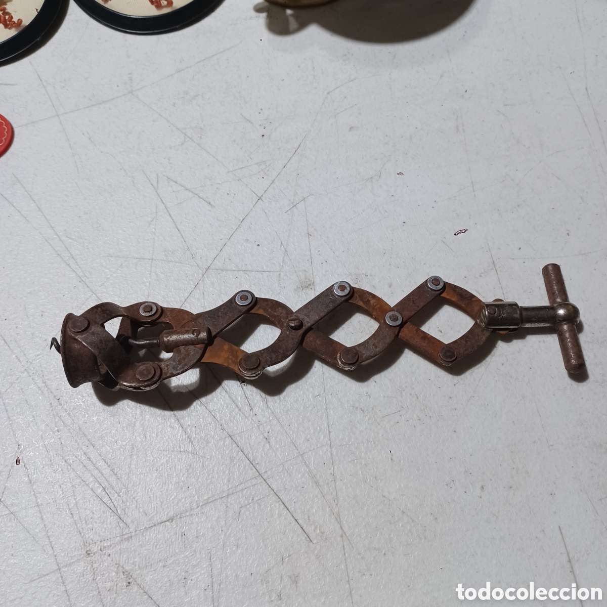 Antig&uuml;edades: Antiguo sacacorchos muelle extensible - Foto 2