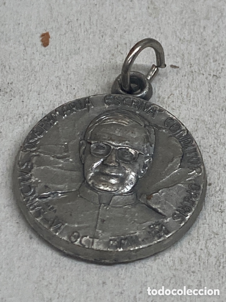 Antig&uuml;edades: Medalla de metal religioso - Foto 2