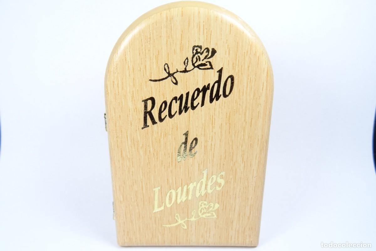 Antig&uuml;edades: Icono doble en madera de la Virgen de Lourdes - Foto 8