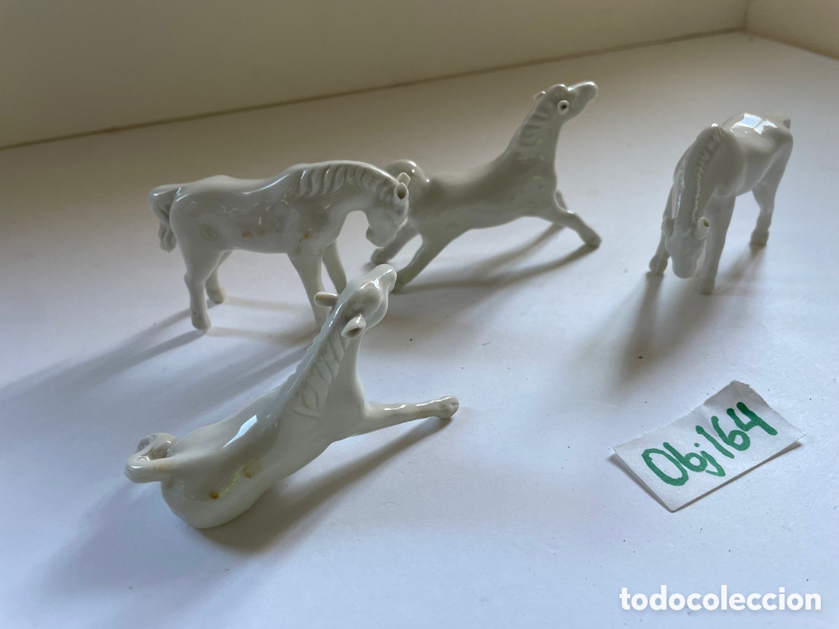 Antig&uuml;edades: Lote de caballos porcelana - Foto 2