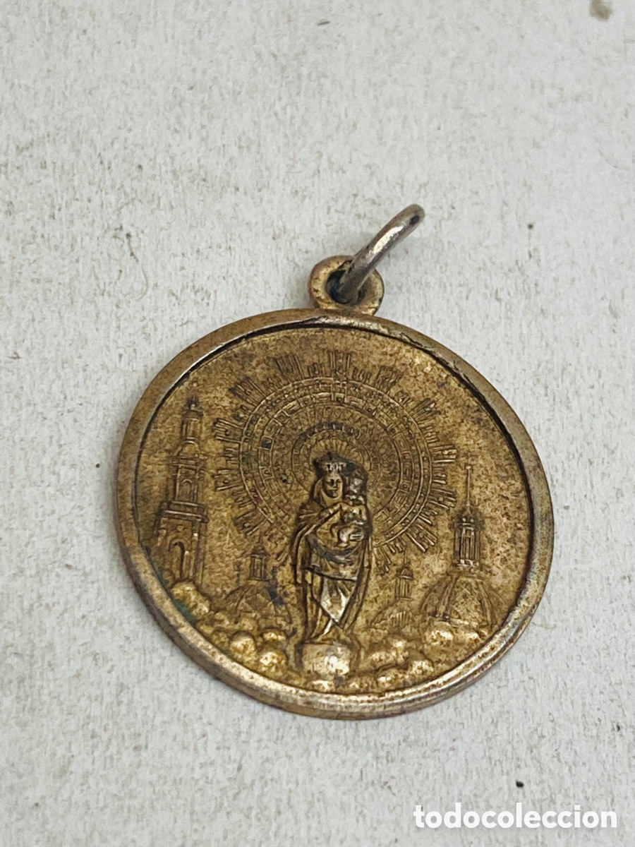 Antig&uuml;edades: Medalla religiosa met&aacute;lica - Foto 1