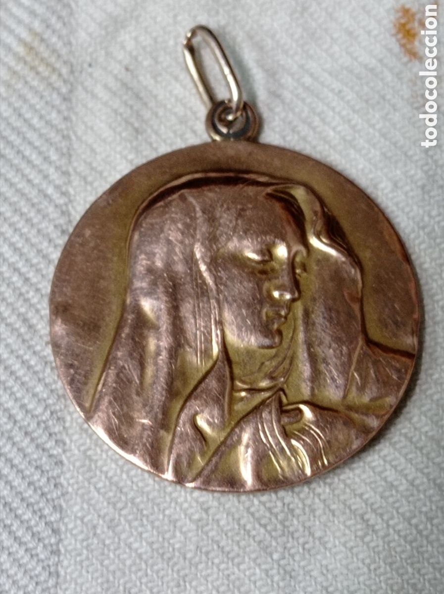 Antig&uuml;edades: Antigua medalla dorada VIRGEN - Foto 1