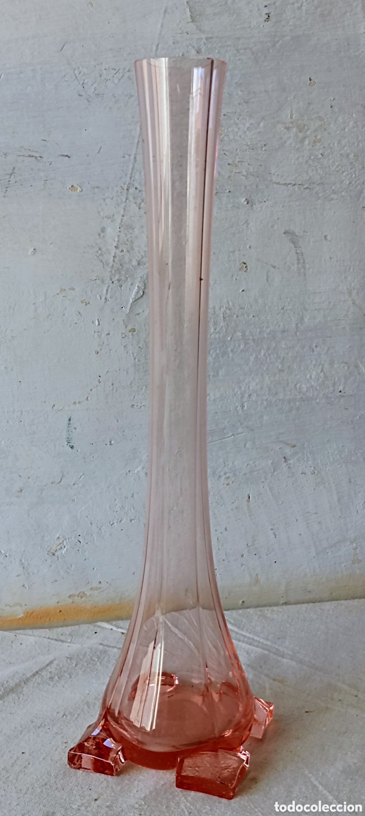 Antig&uuml;edades: Florero soliflore cristal color rosa - Foto 1