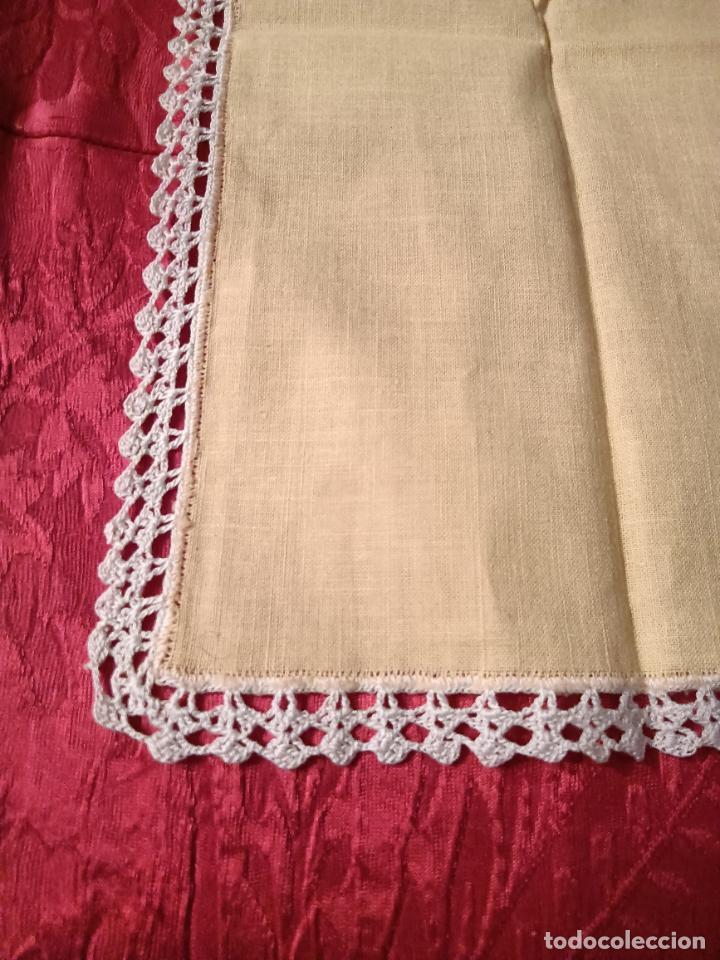 Antig&uuml;edades: Pa&ntilde;uelo antiguo amarillo y blanco puntilla de algod&oacute;n a ganchillo rectangular a&ntilde;os 60 - Foto 3