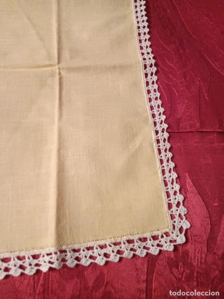 Antig&uuml;edades: Pa&ntilde;uelo antiguo amarillo y blanco puntilla de algod&oacute;n a ganchillo rectangular a&ntilde;os 60 - Foto 4