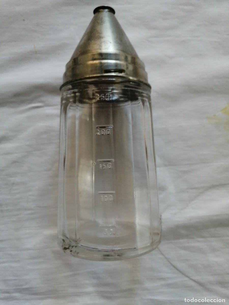 Antig&uuml;edades: Antiguo objeto de cocina, para espolvorear. - Foto 1