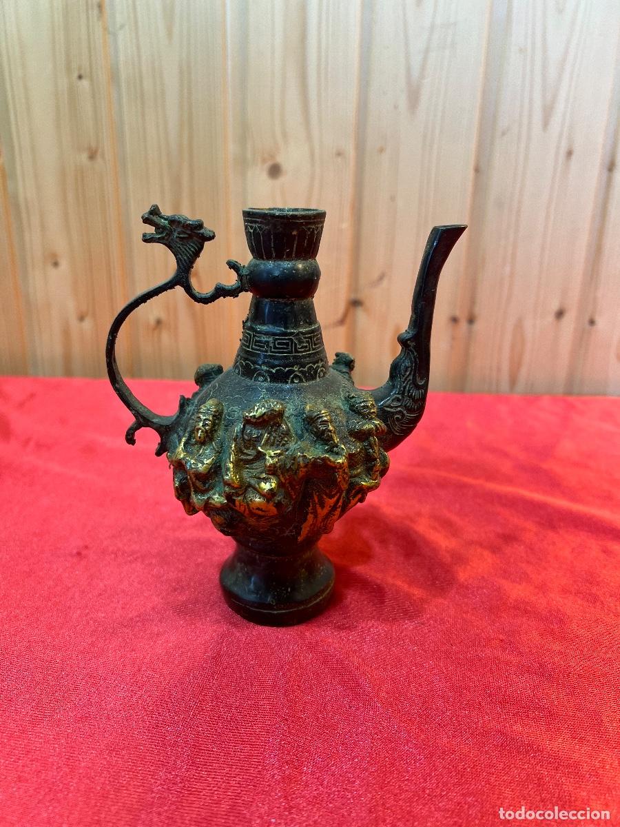 Antig&uuml;edades: JARRON TETERA BRONCE - Foto 1