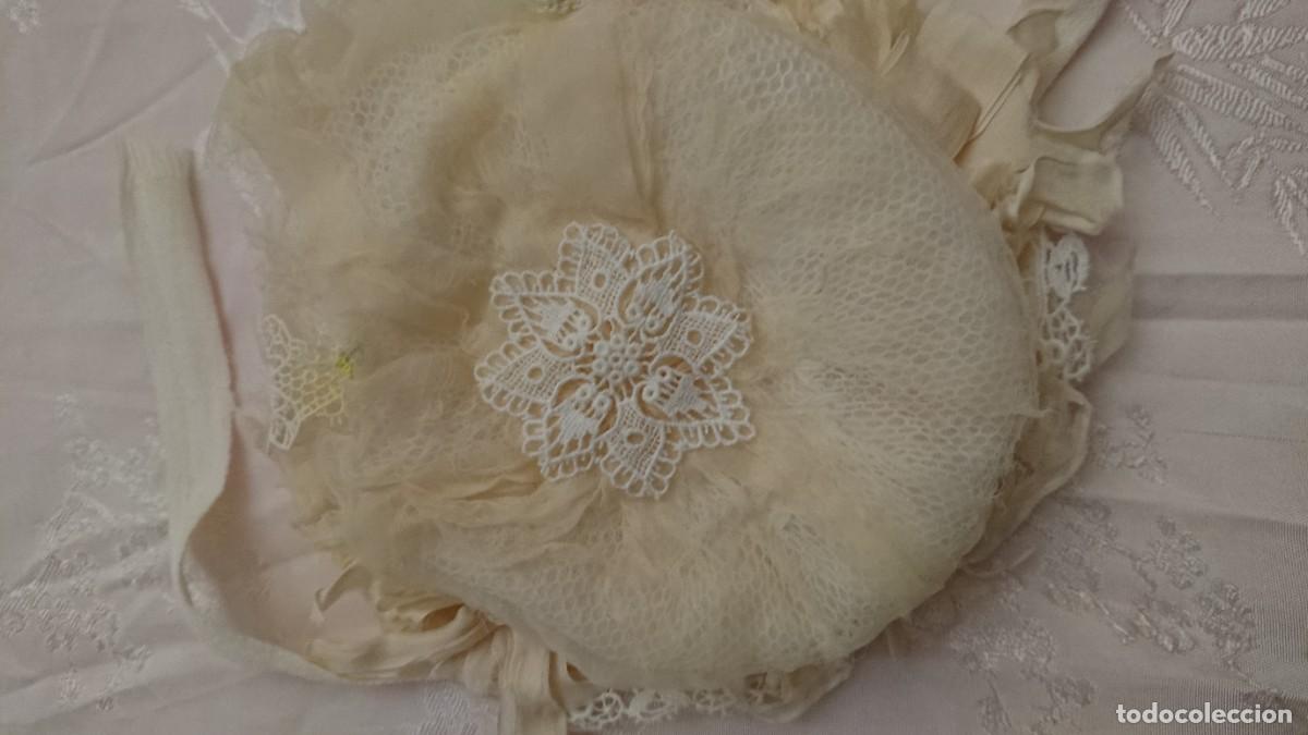 Antig&uuml;edades: GORRO DE BEB&Eacute; DE CEREMONIA O DE CRISTIANAR - Foto 4