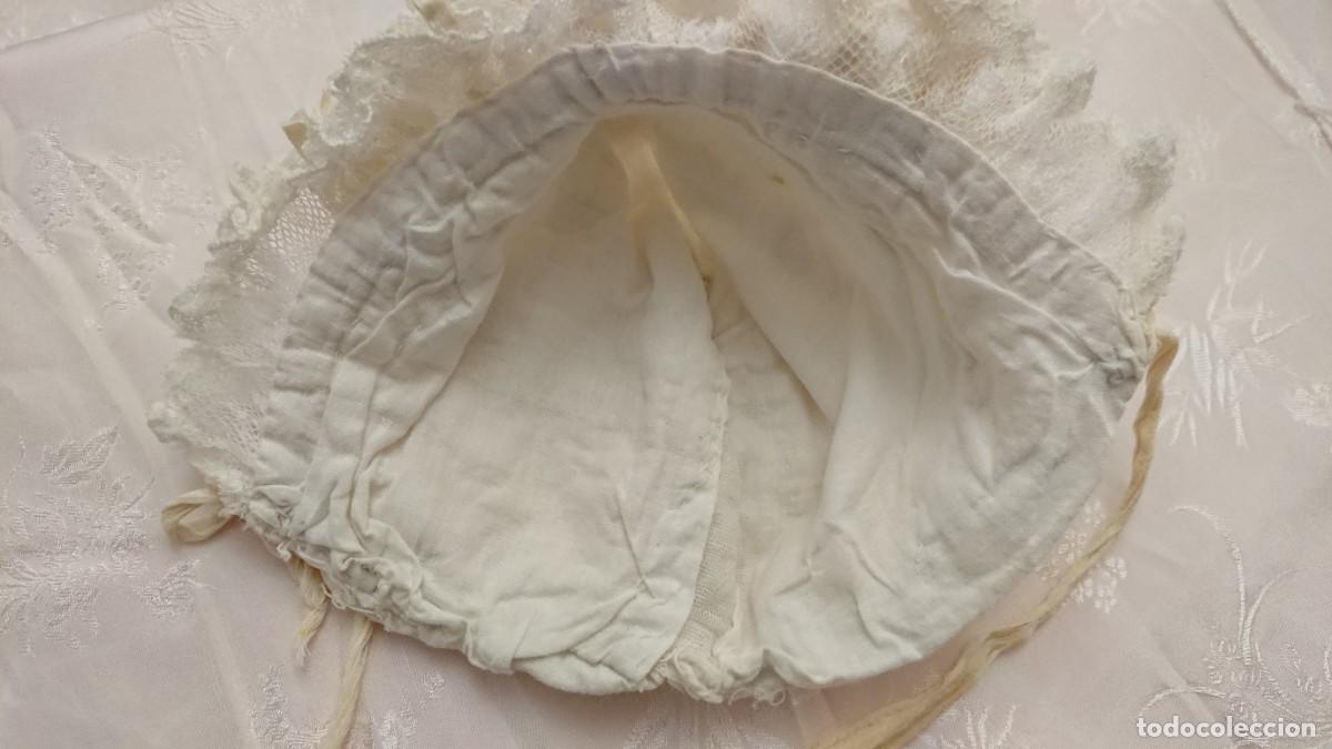 Antig&uuml;edades: GORRO DE BEB&Eacute; DE CEREMONIA - Foto 2
