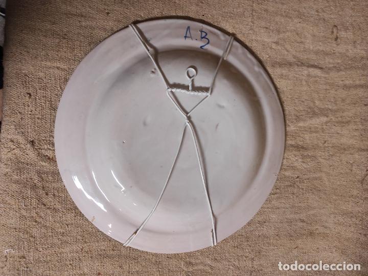 Antig&uuml;edades: plato de manises - Foto 2