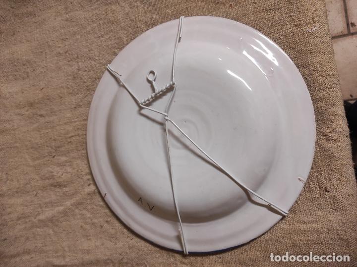 Antig&uuml;edades: plato de manises - Foto 2
