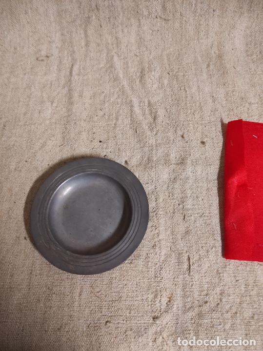 Antig&uuml;edades: plato de metal - Foto 3