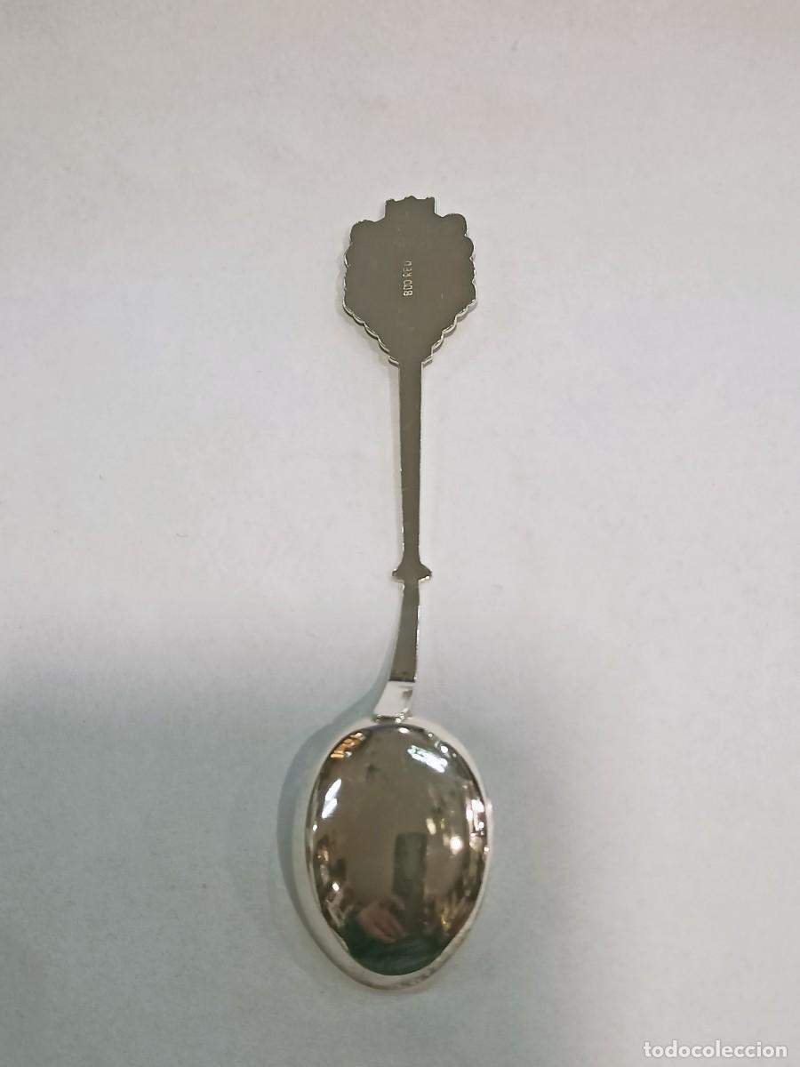 Antig&uuml;edades: Cucharilla souvenirs en plata 800. REF-9936 - Foto 2
