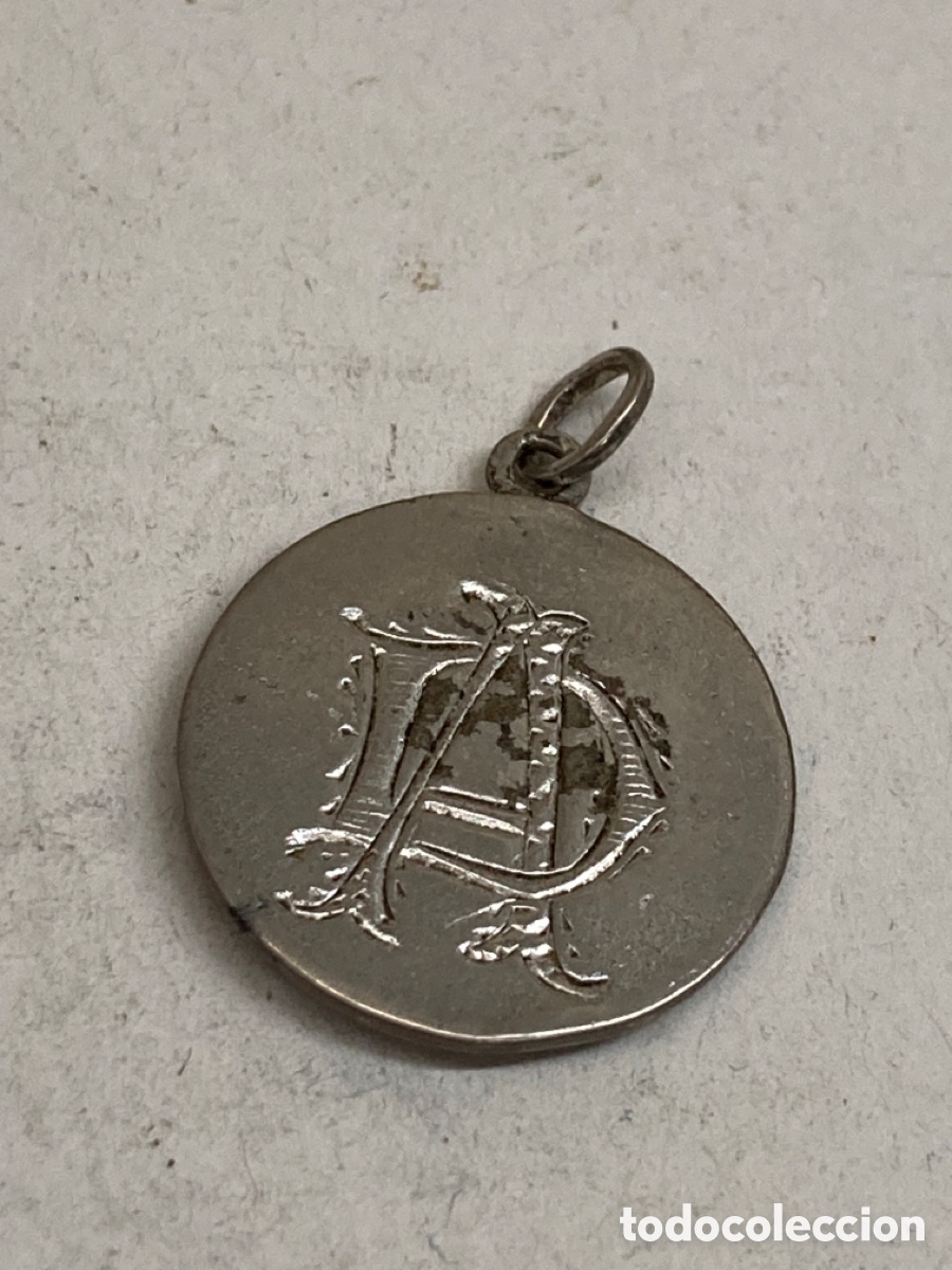 Antig&uuml;edades: Medalla religiosa met&aacute;lica - Foto 2