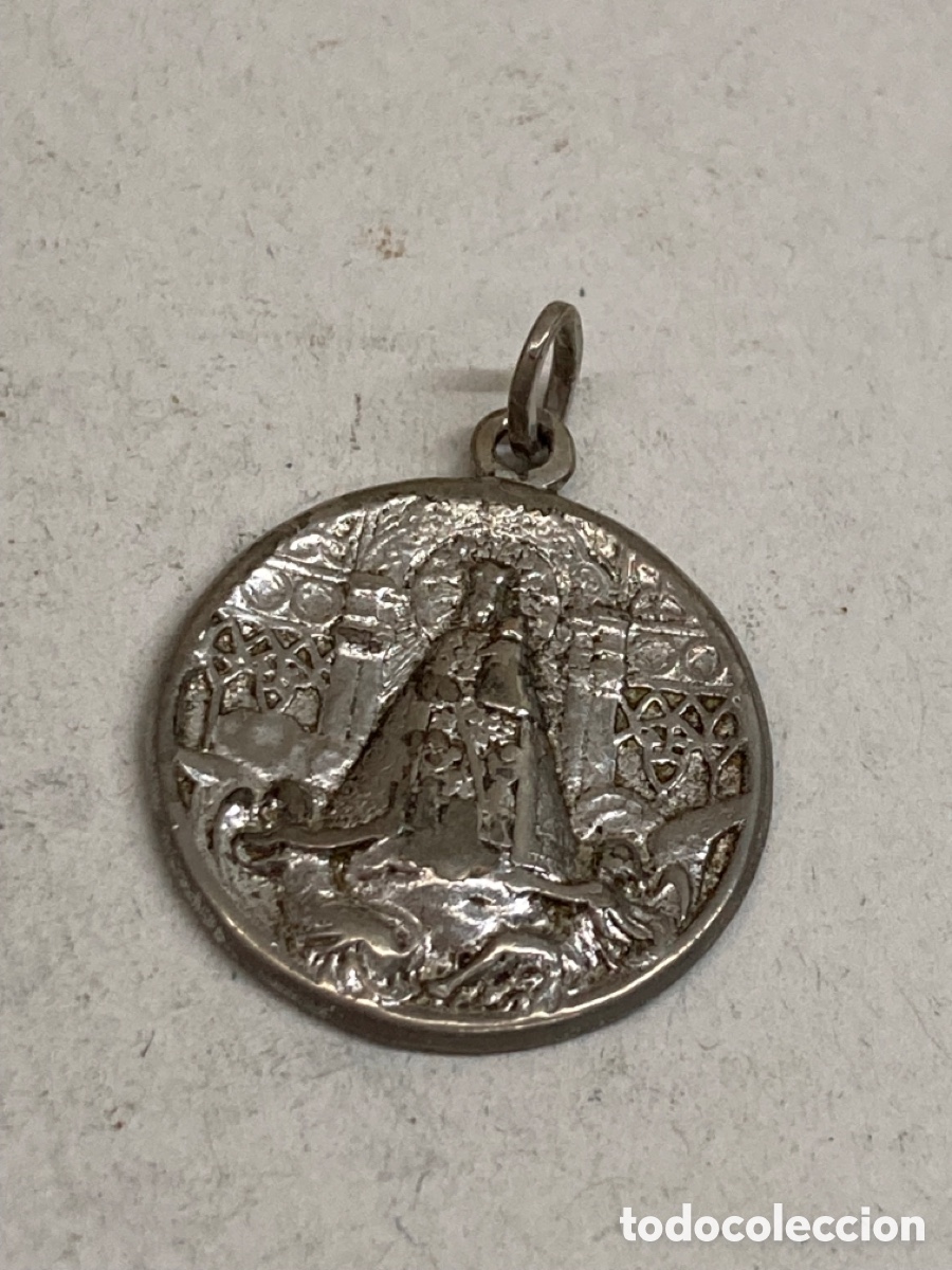 Antig&uuml;edades: Medalla religiosa met&aacute;lica - Foto 1