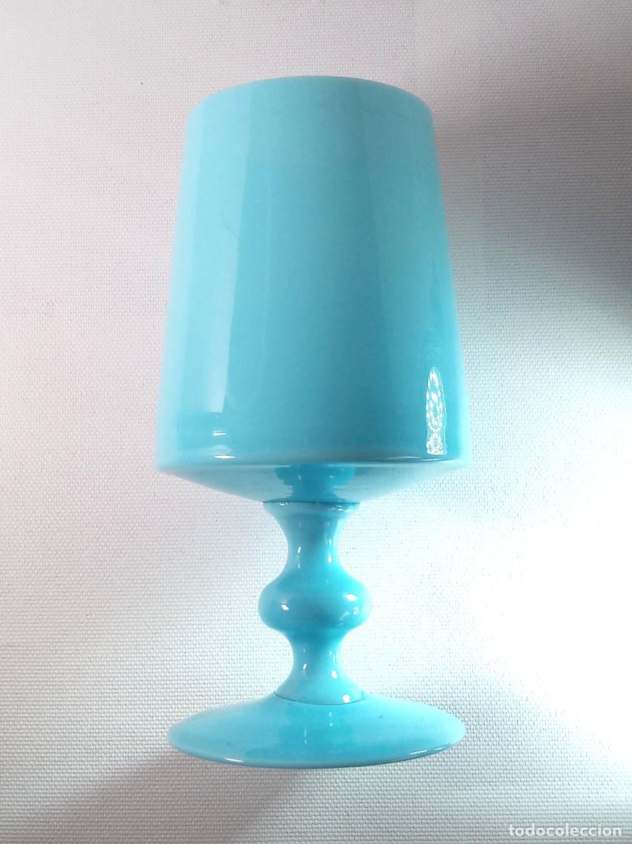 Antig&uuml;edades: Copa de agua opalina - Foto 1