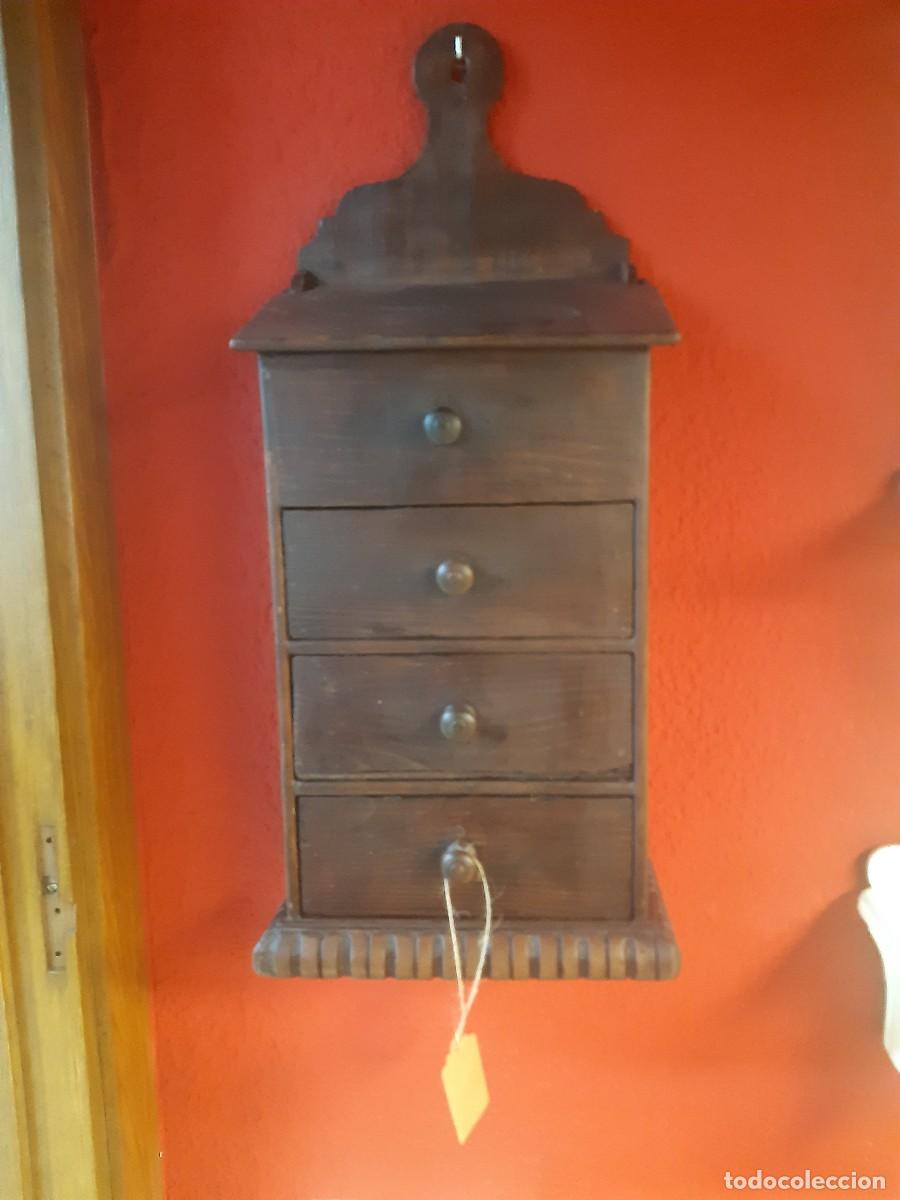 Antig&uuml;edades: ESPECIERO CON CAJONES Y TAPA. - Foto 1
