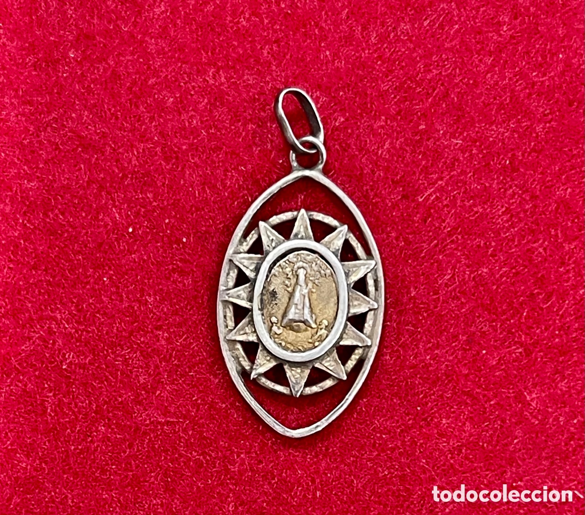 Antig&uuml;edades: Medalla de la Virgen en plata de ley. - Foto 1