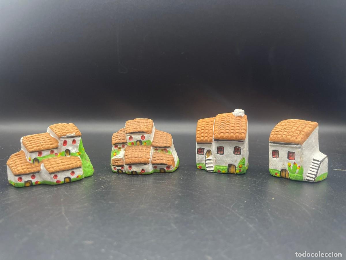 Antig&uuml;edades: JUEGO DE CASITAS DE ARCILLA - Foto 5