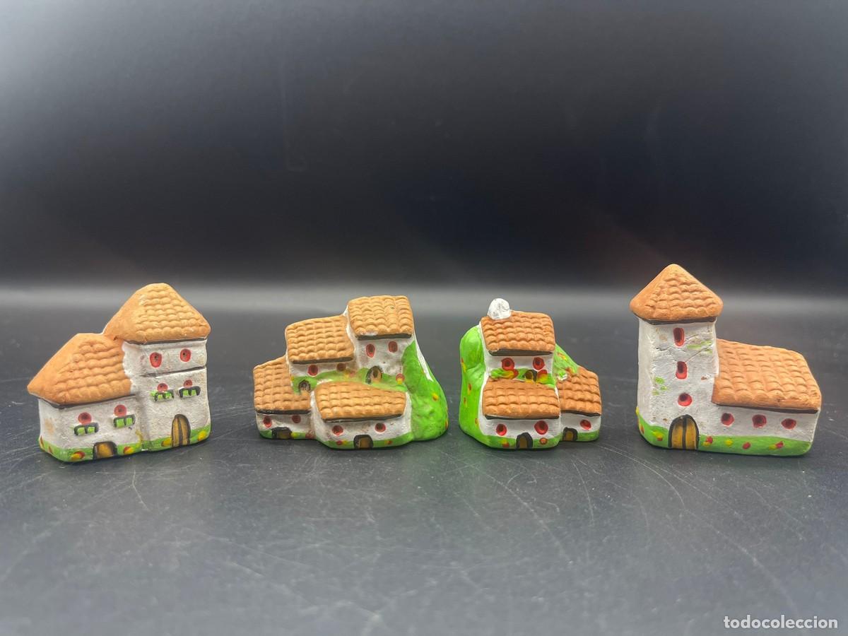 Antig&uuml;edades: JUEGO DE 4 CASITAS DE ARCILLA - Foto 6