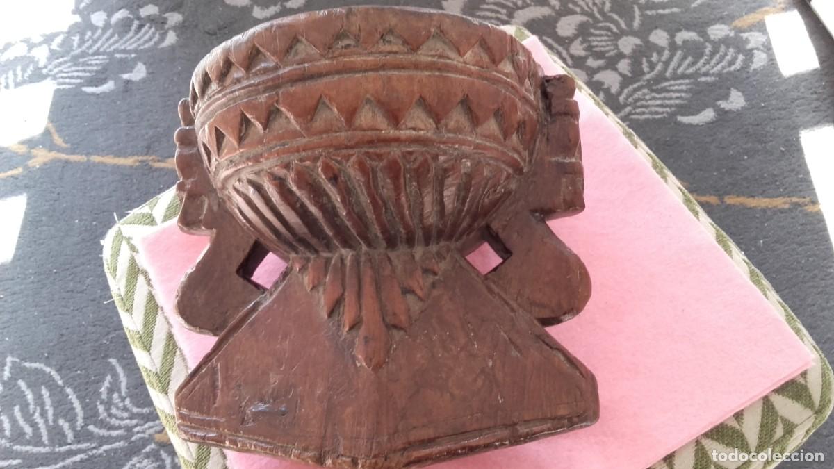Antiques: tr&egrave;s ancien et curieux Objet en bois , probablement du P&egrave;rou