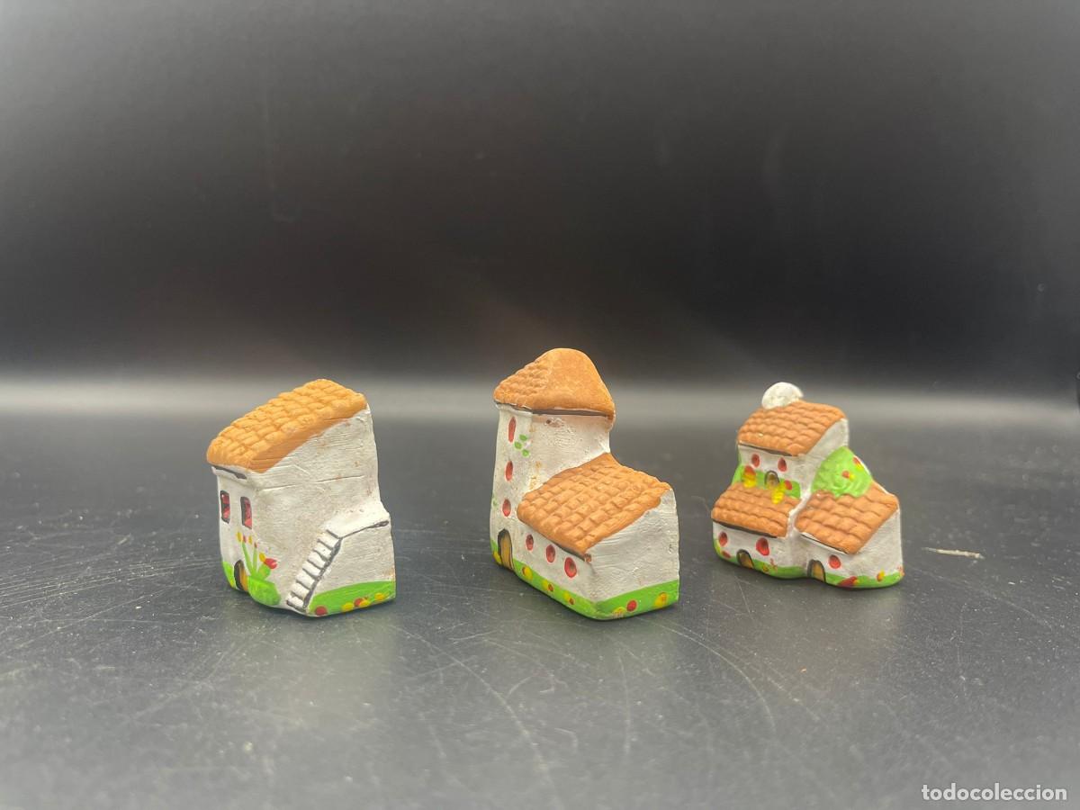 Antig&uuml;edades: JUEGO DE 3 CASITAS DE ARCILLA - Foto 4