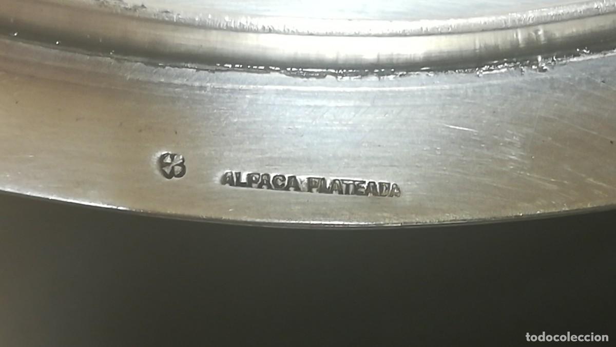 Antig&uuml;edades: FUENTE DE ALPACA PLATEADA CON TAPA - Foto 9