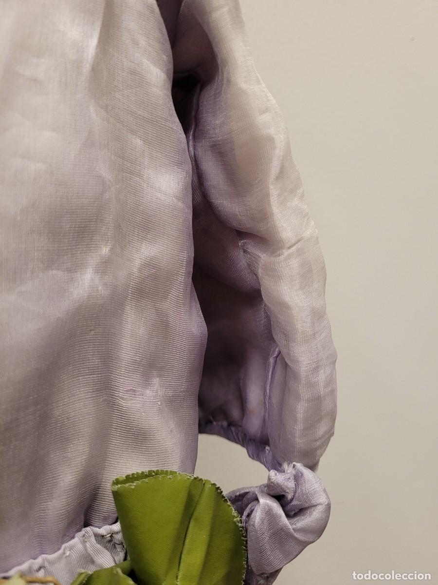 Antig&uuml;edades: Vestido infantil en seda, finales S. XIX - Foto 6
