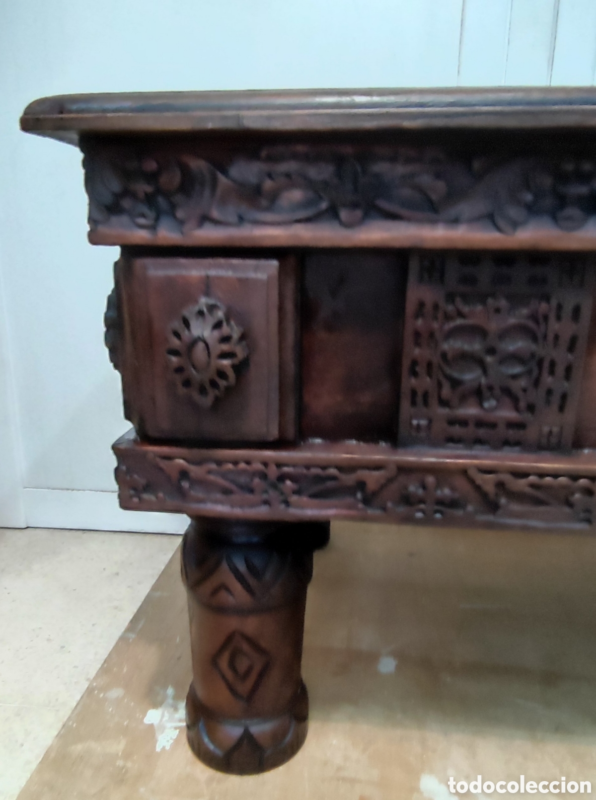 Antig&uuml;edades: Mesa de sof&aacute; tallada ,de la Isla de Java - Foto 8