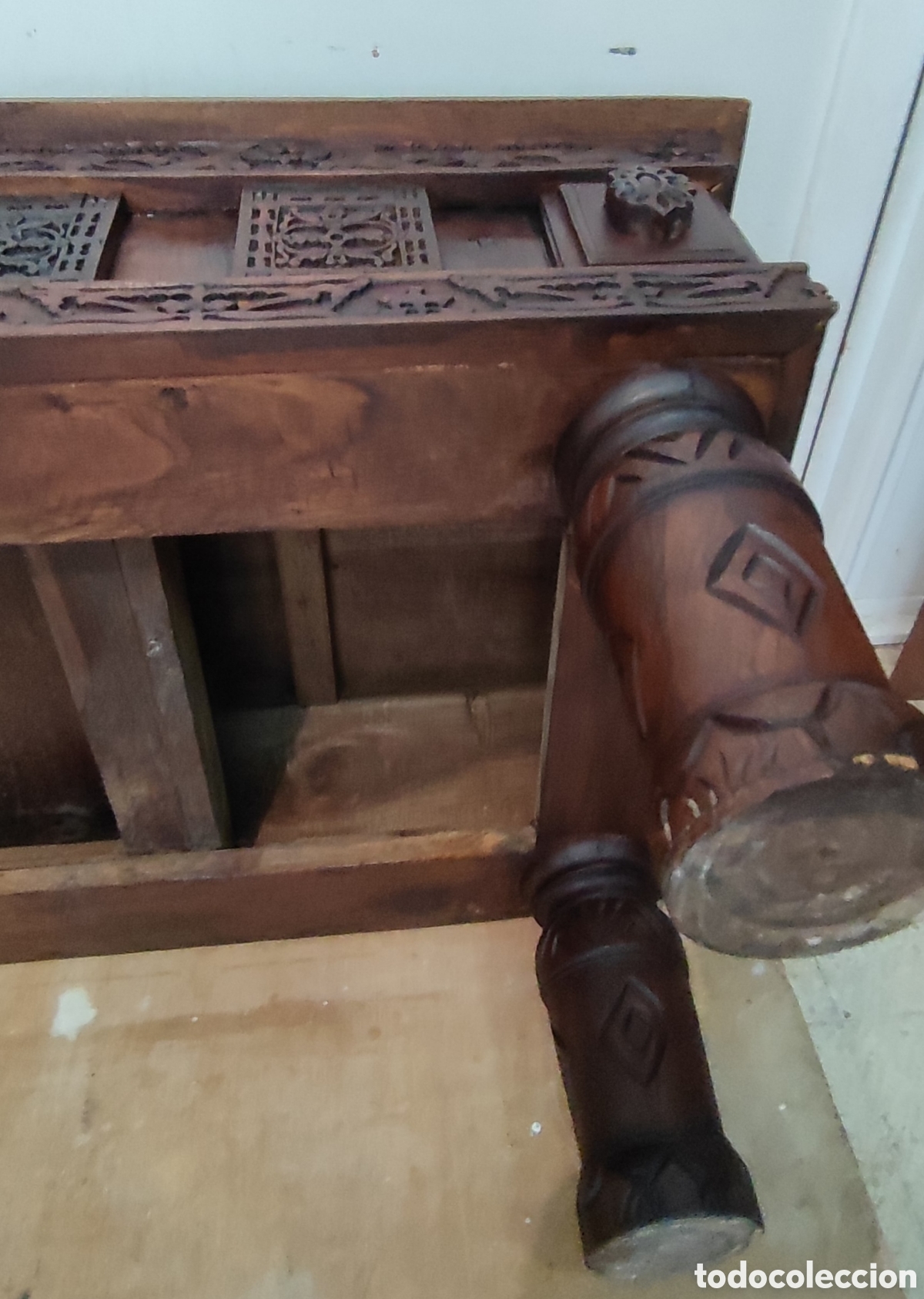 Antig&uuml;edades: Mesa de sof&aacute; tallada ,de la Isla de Java - Foto 25