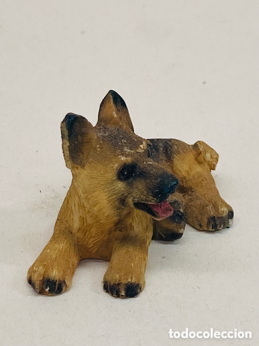Antig&uuml;edades: Figura de resina - Foto 1