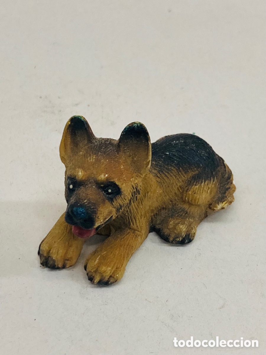 Antig&uuml;edades: Figura de resina - Foto 1